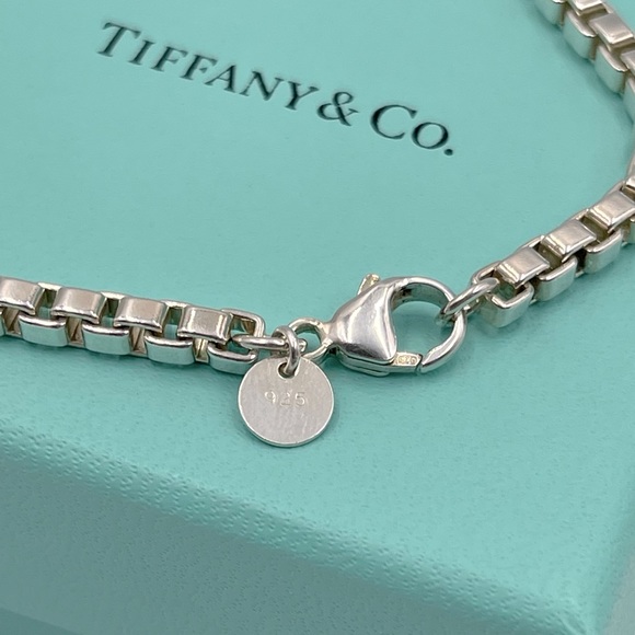 Tiffany & Co. Venetian Link Bracelet Interlocking 925 Sterling Silver W/ Pouch - Picture 6 of 11